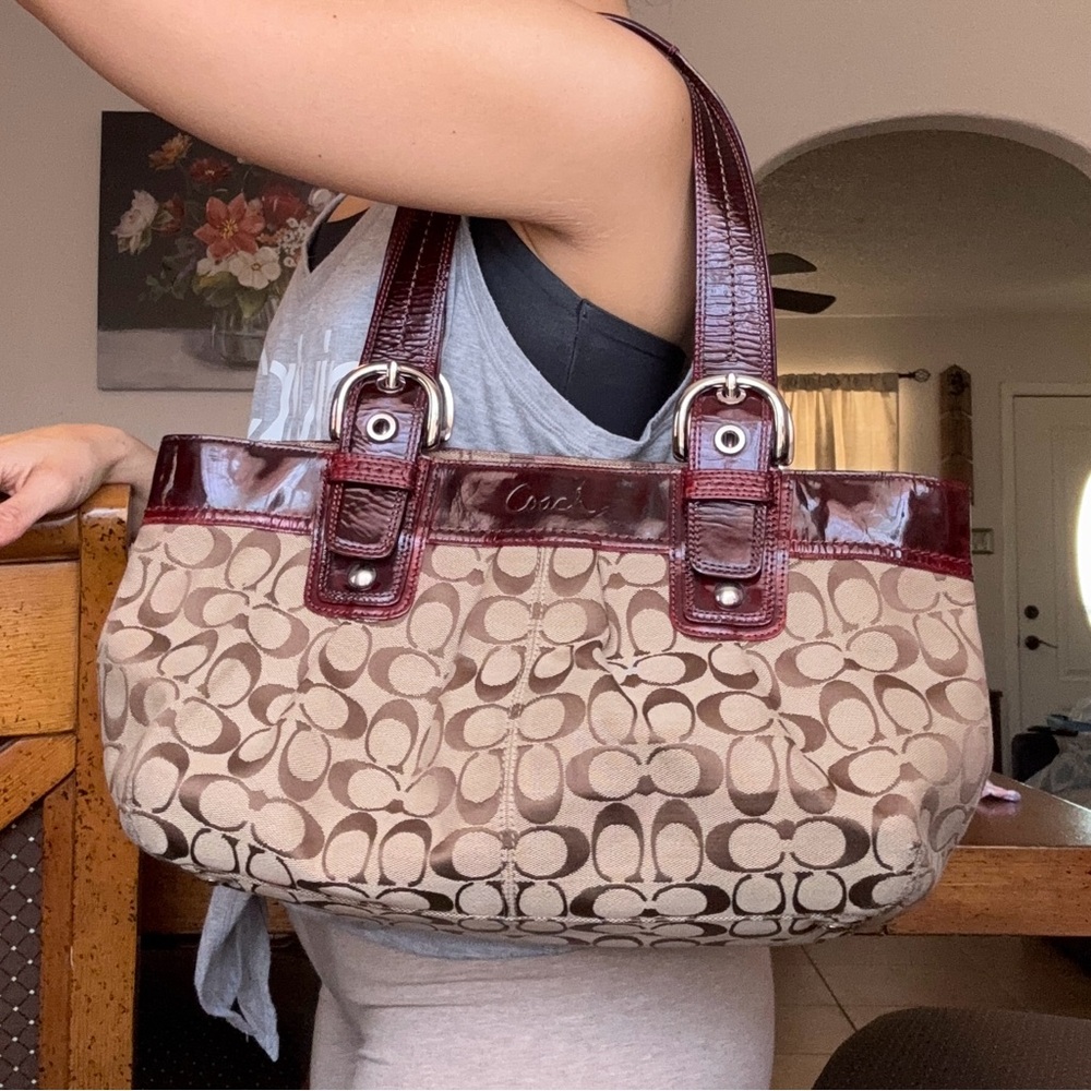 Vintage Y2K Coach Signature Shoulder Bag in Burgundy and Cream